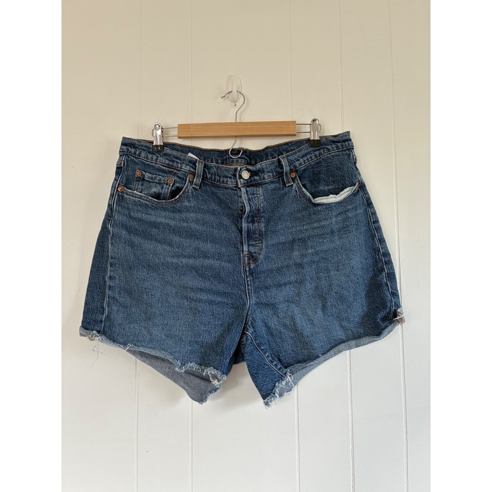 Levi's 501 Women's Denim Shorts Blue Distressed Raw Hem Button Fly‎ Size 16W